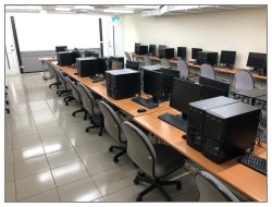 703 電腦教室場地環境照片